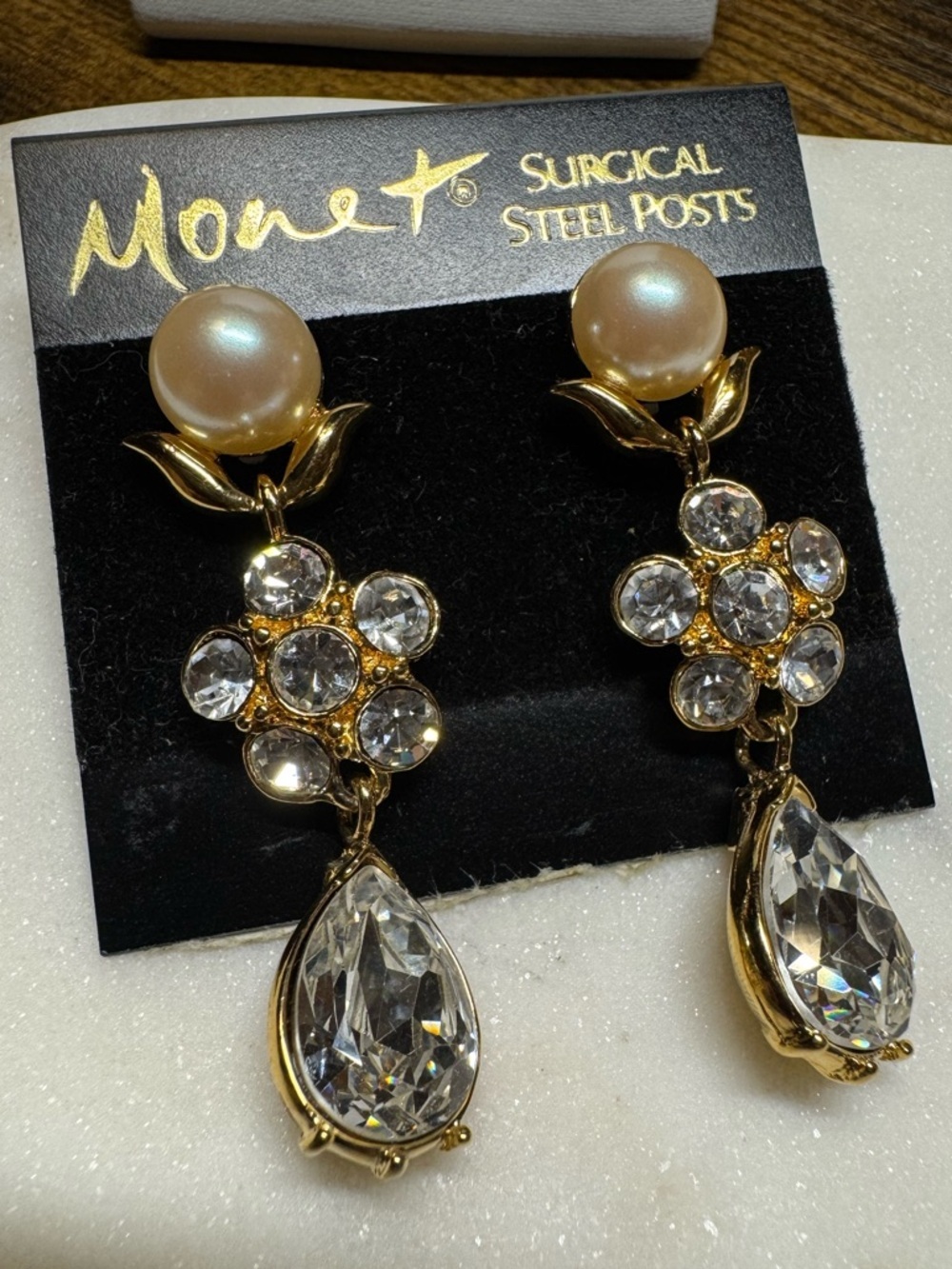 Monet Faux Pearl Rhinestone Drop Earrings Gold Tone Dangle Statement